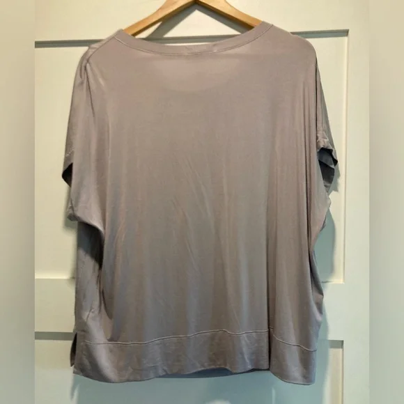 Athleta T-shirt - Picture 2 of 7